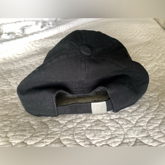 Adidas cap - Picture 3 of 3